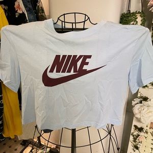 NEVER WORN NIKE crop top